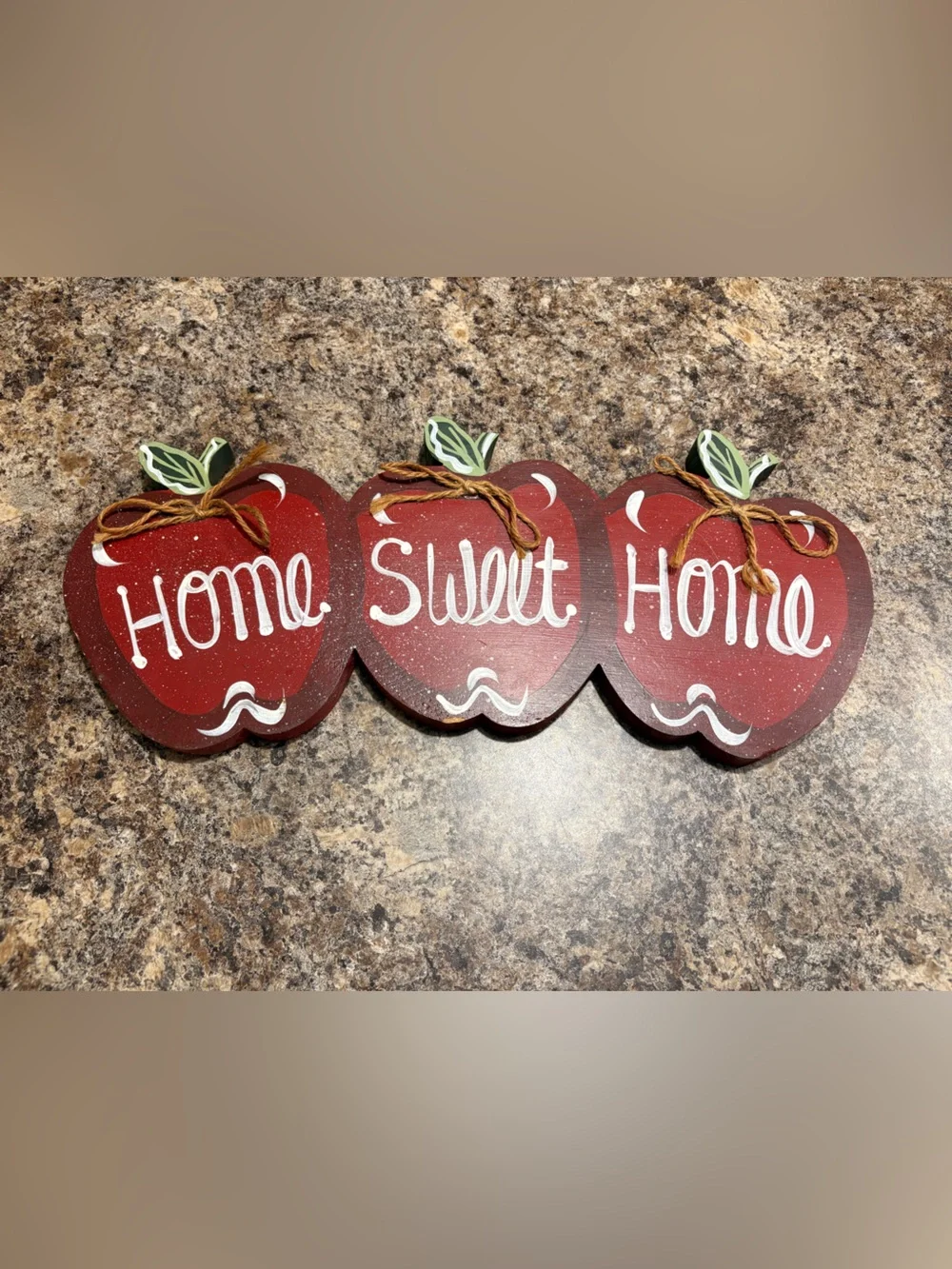 Red 'Home Sweet Home' Triple Apple Wall Decor